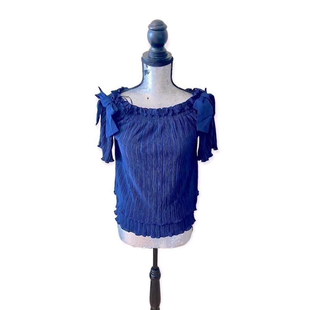 𝅺banana REPUBLIC Pleated Blouse With Shoulder Bow Detail | Blue | Small NWT